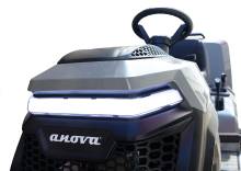 faróis dianteiros do trator